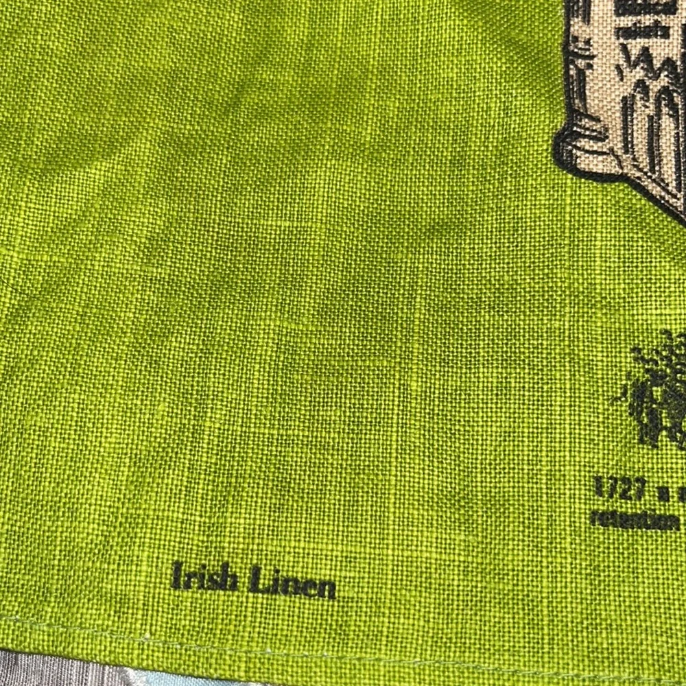 Vintage Lincoln Cathedral Irish Souvenir Wall Tapestry/ Tea Towel EUC Like New